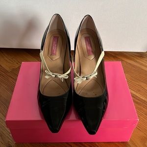 Isaac Mizrahi Agalia Black Patent Pumps
